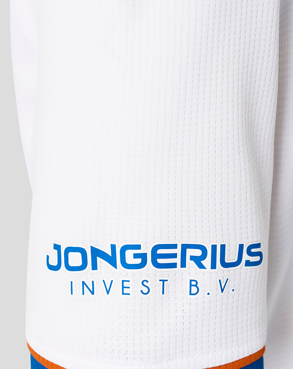 Close-up of white FC Utrecht jersey lower hem showing Jongerius Invest B.V. in blue.