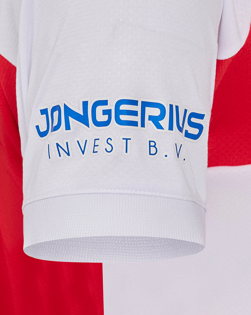 Close up of FC Utrecht white fourth shirt sleeve with ribbed cuff and Jongerius Invest logo.