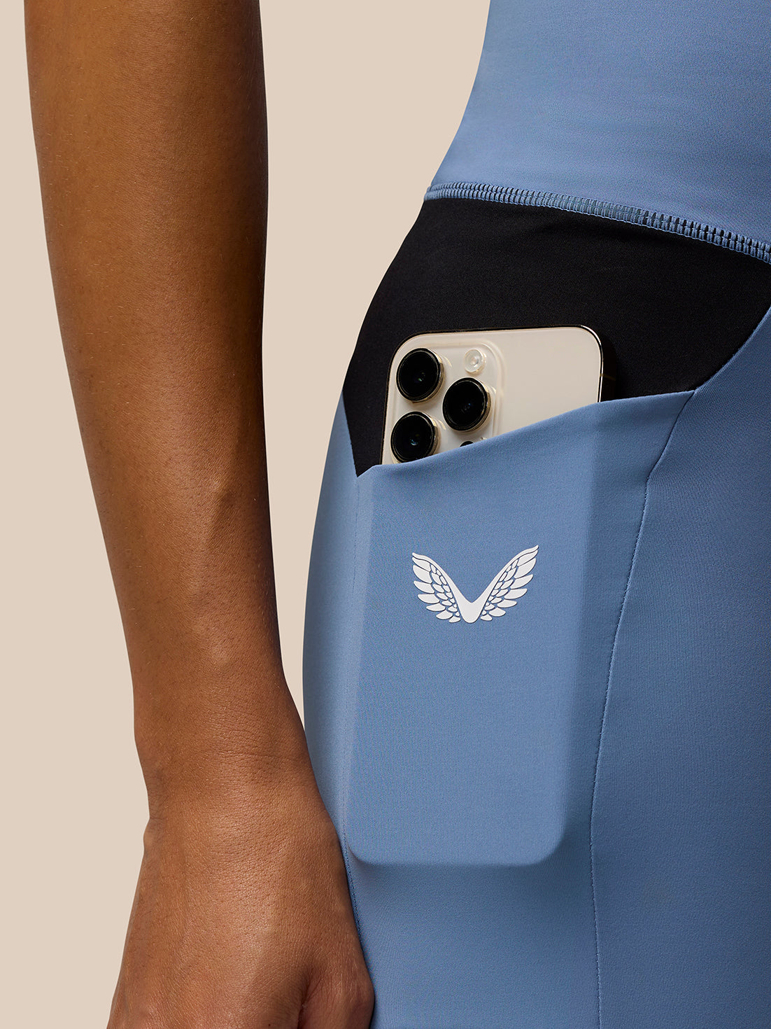 Women’s Apex Training Cycle Shorts – Light Blue