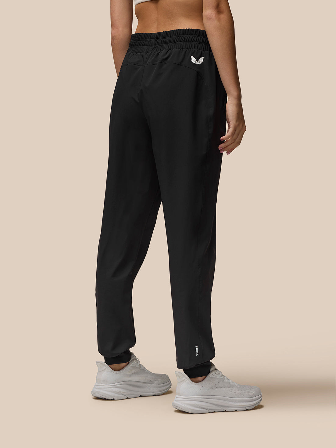 Women’s Flow Woven Movement Joggers – Black