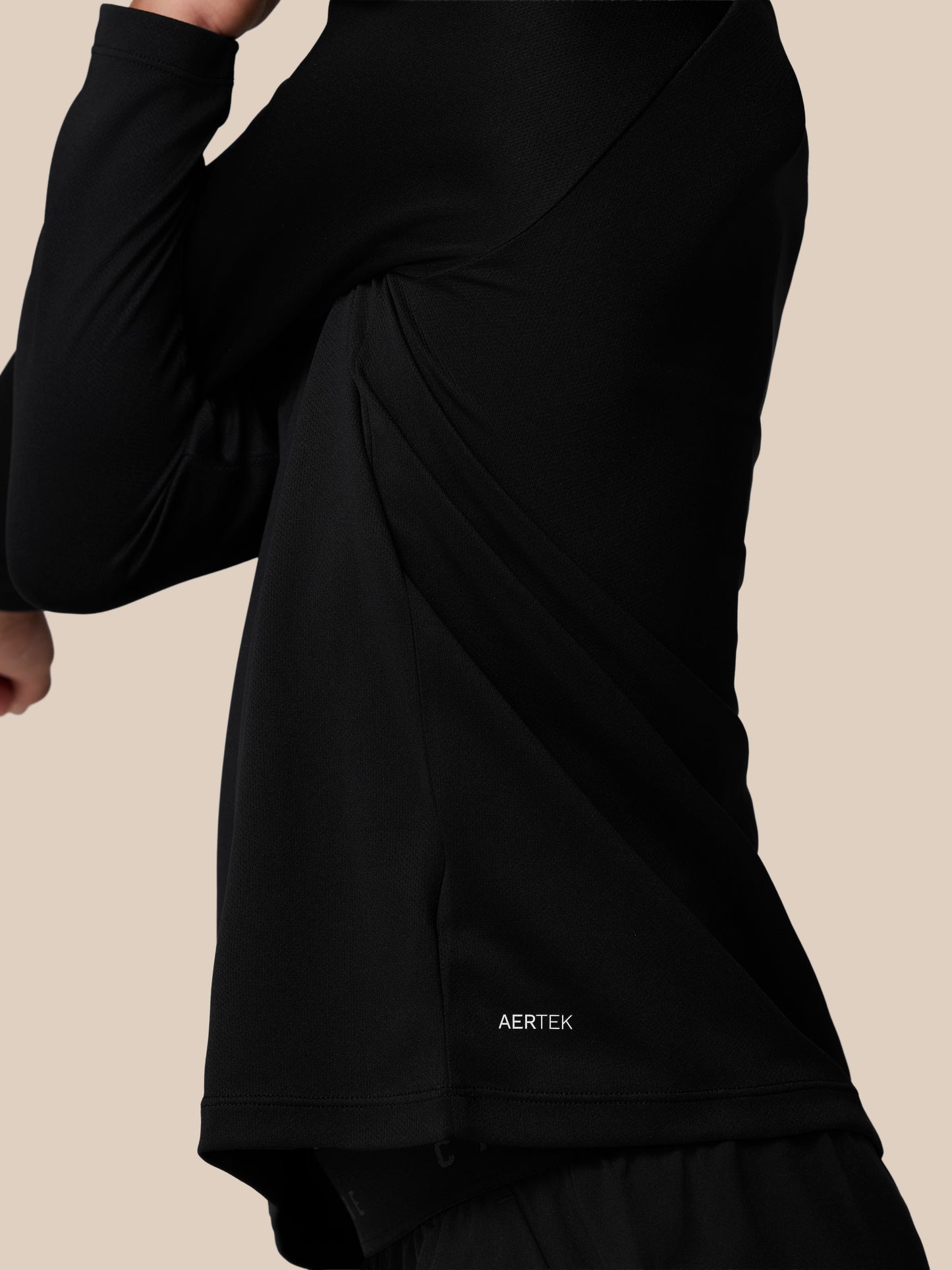 Junior’s Adapt Lightweight Quarter Zip - Black