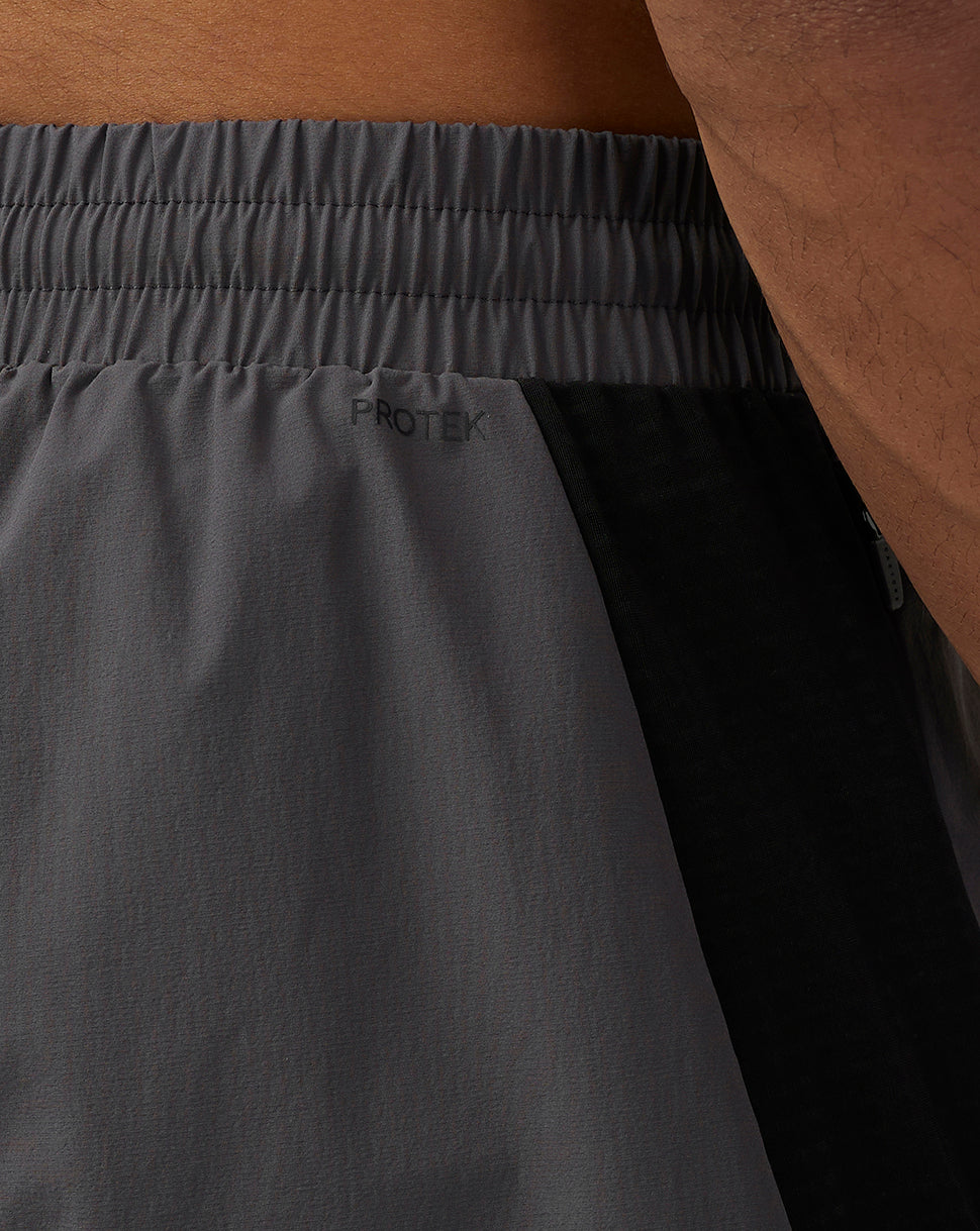 Men’s Apex 6” Woven Shorts - Gunmetal