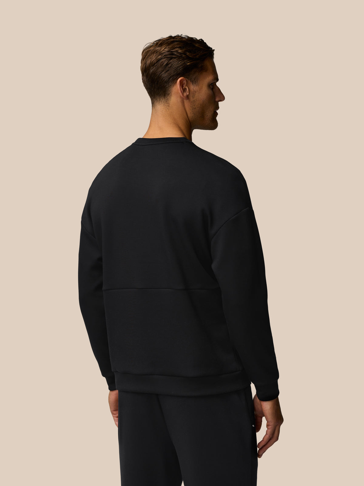 Travel Lifestyle Sweatshirt - Black - Black