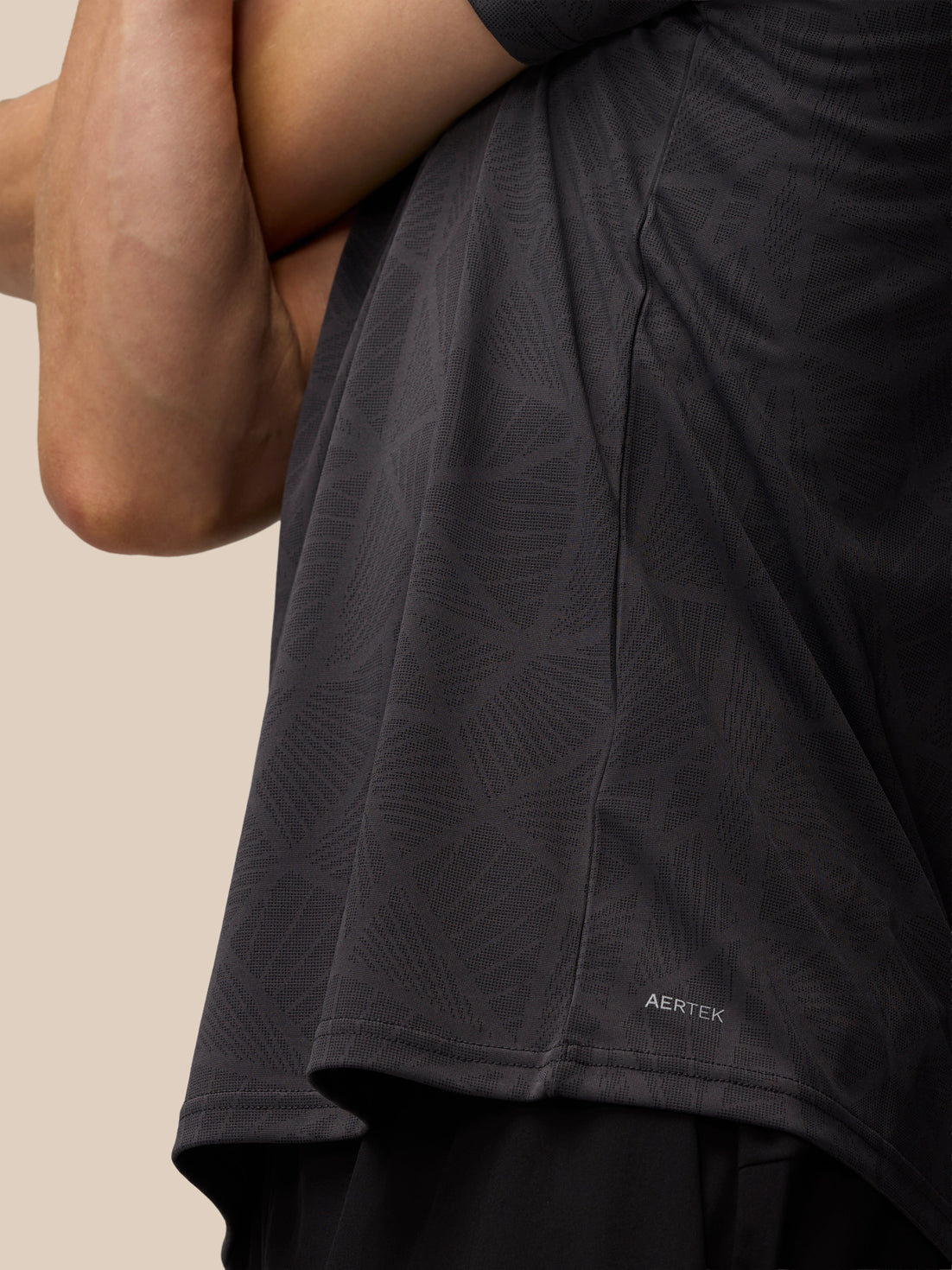 Flow Training Engineered Knit T-Shirt - Black - Black/Black