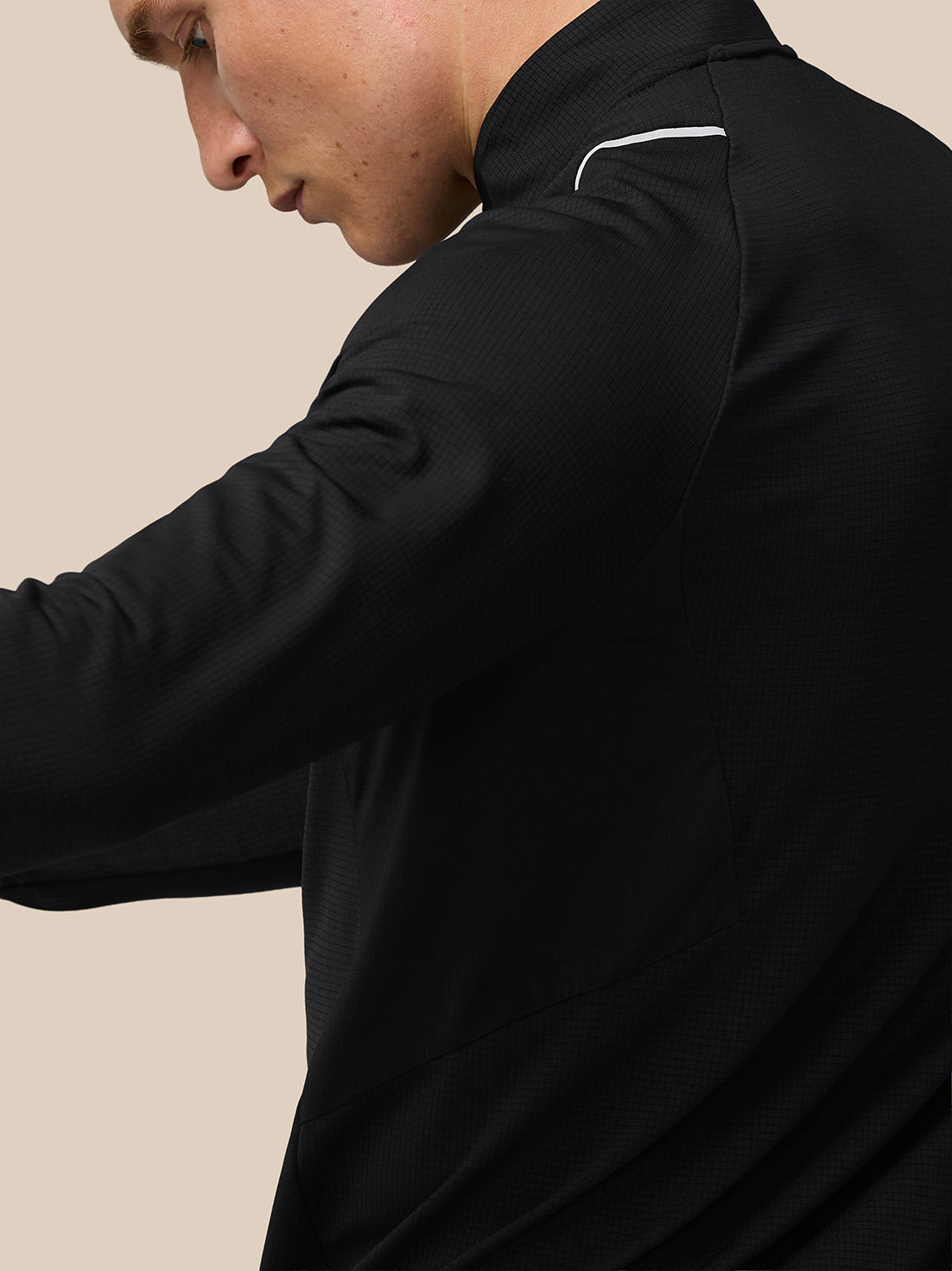 Apex Training 1/4 Zip Top - Black/Silver Reflective - Black