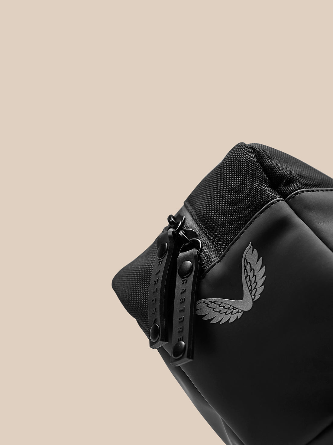 Active Wash Bag - Black - Black