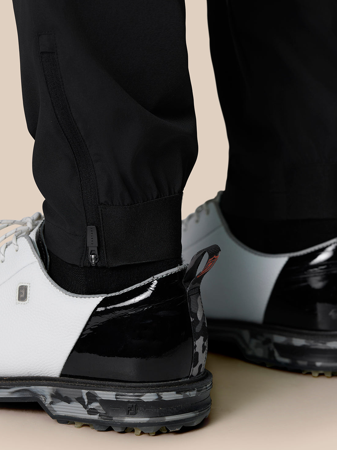 Golf Pinnacle Trousers 32" Leg - Black - Black