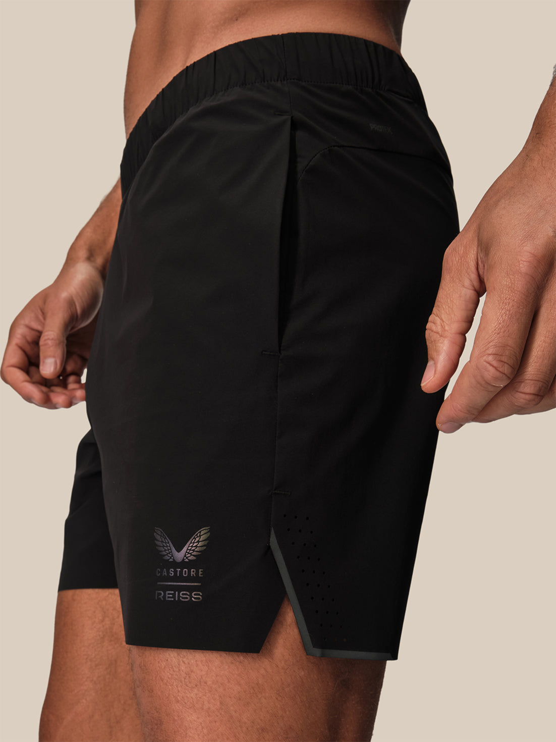 Men's Reiss x Castore 5" Deep Split Shorts - Black - Black