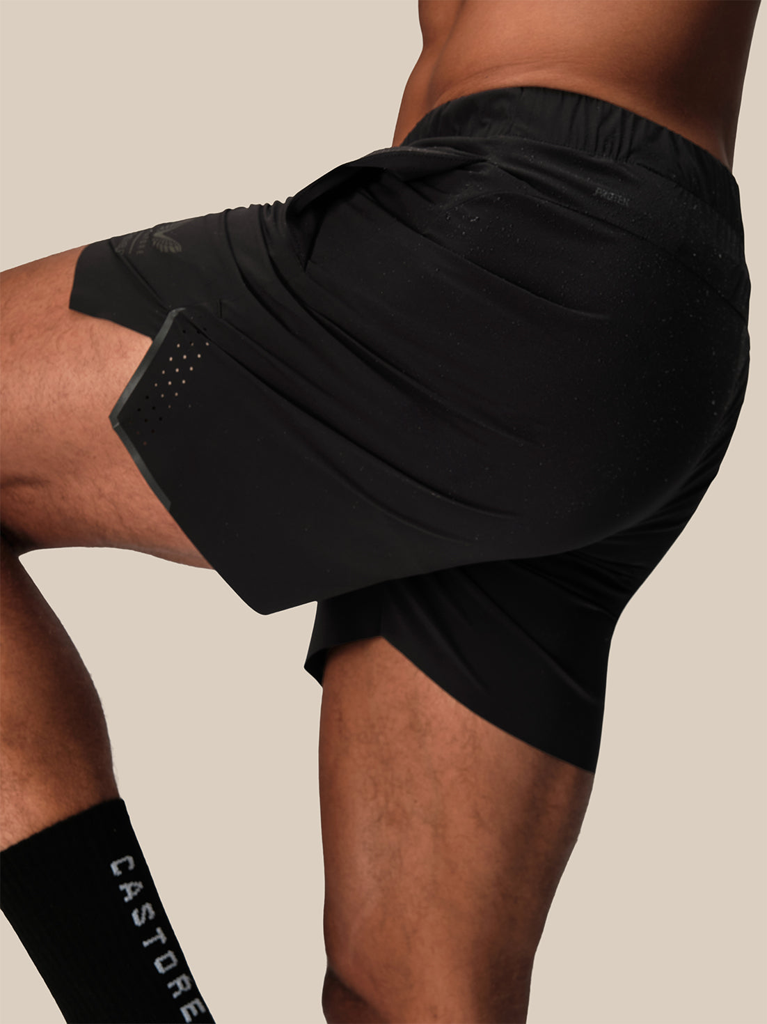 Men's Reiss x Castore 5" Deep Split Shorts - Black - Black