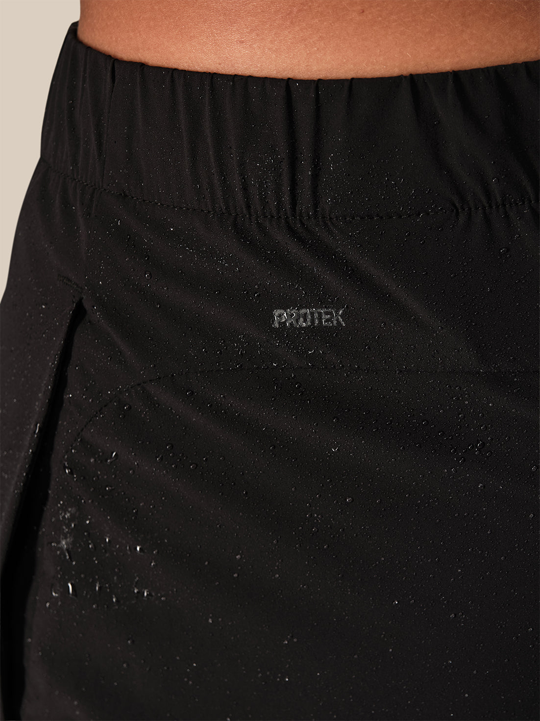 Men's Reiss x Castore 5" Deep Split Shorts - Black - Black