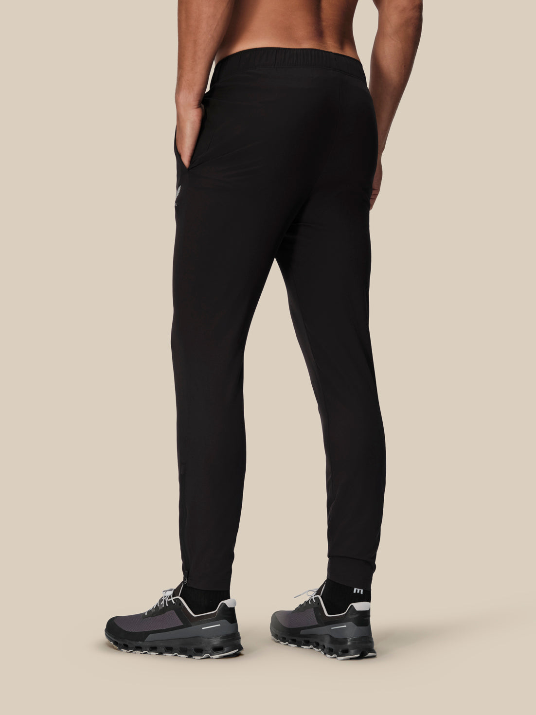 Men's Slim Fit Thermo Woven Jogger - Black - Black