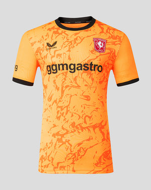 Back view of bright orange FC Twente goalkeeper shirt showing bold D-reizen across the back and black trim on sleeves