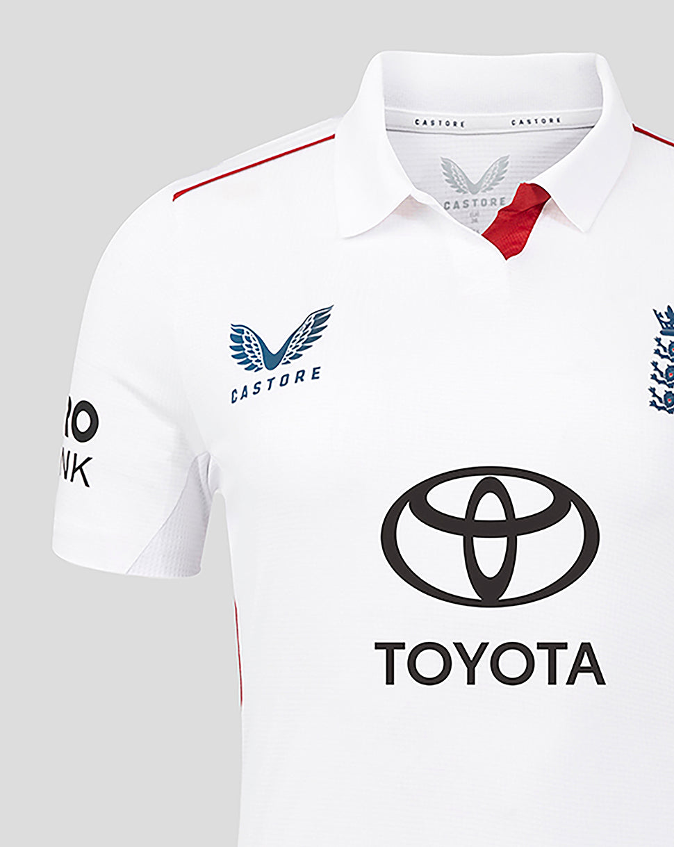 White sports jersey with Toyota and Castore logos on a gray background