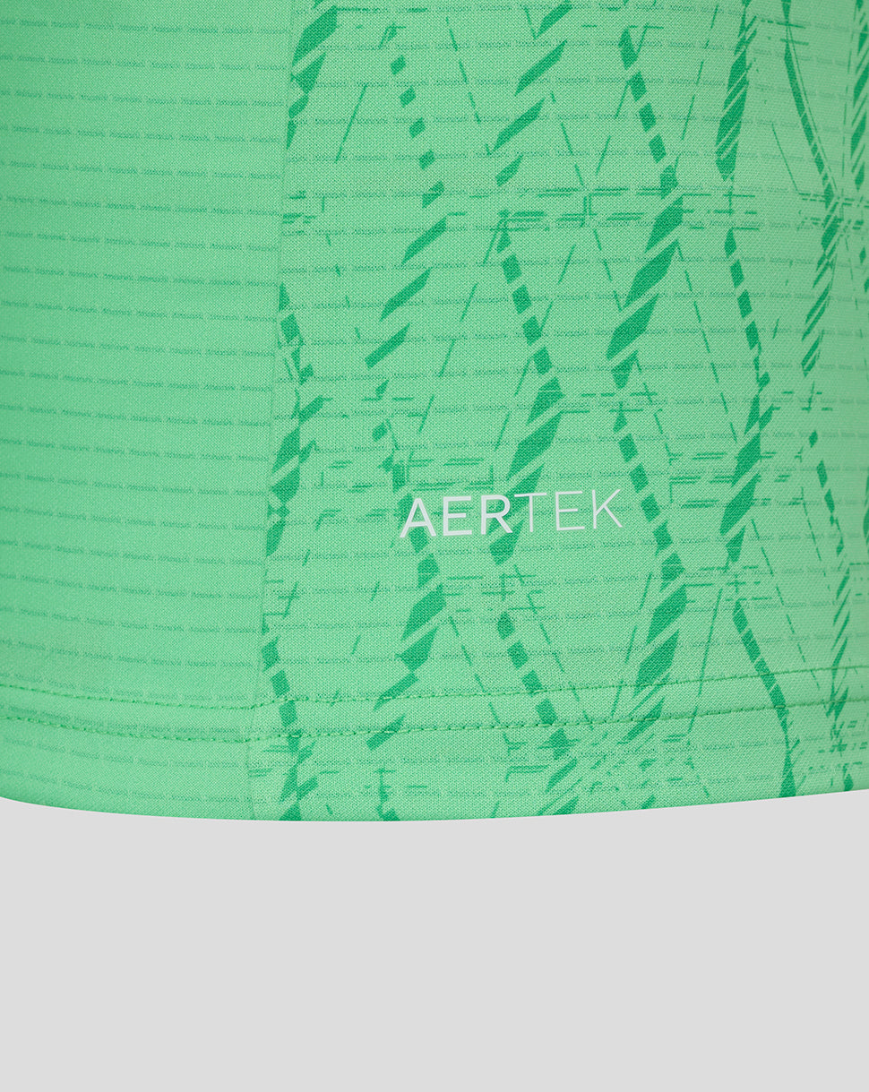 Close up of light green FC Twente goalkeeper jersey fabric featuring AERTEK texture.
