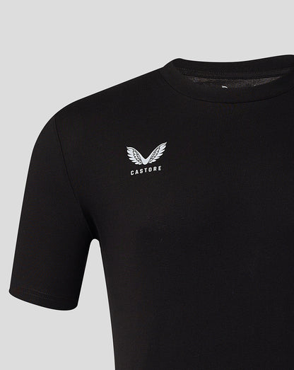 Close up of the white Castore wing logo on the black T shirt chest