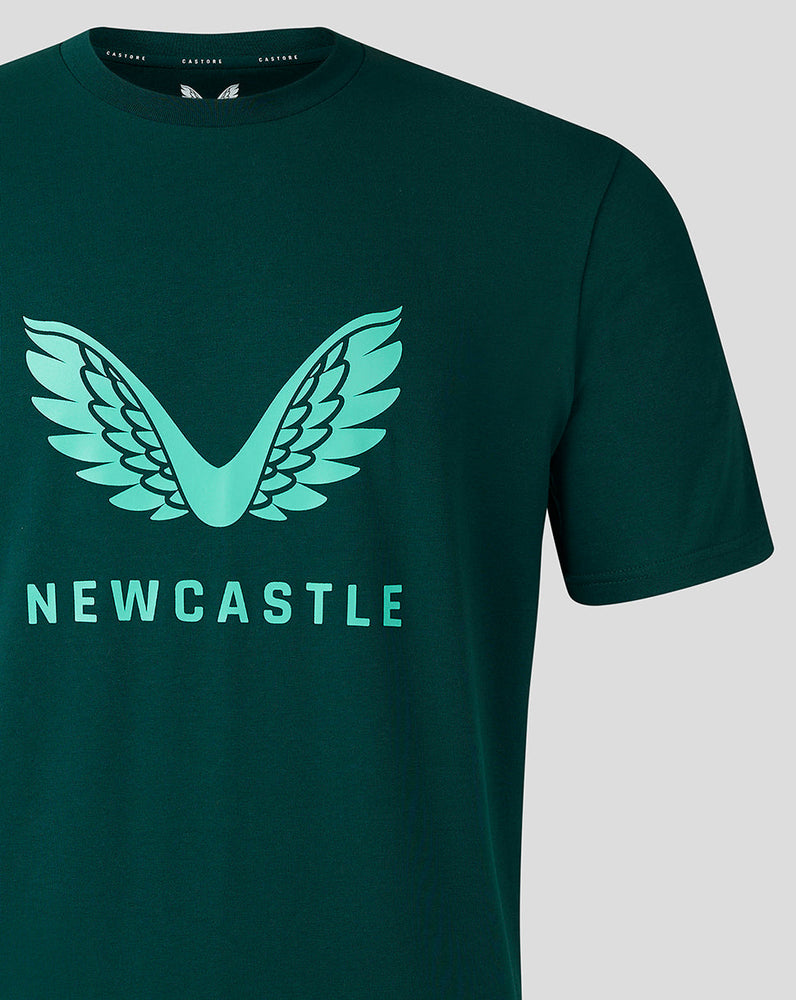 Newcastle United Men's 23/24 Players Travel Logo T-Shirt - Green